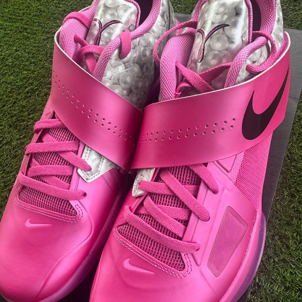 Nike KD 4 Aunt Pearl (2024)